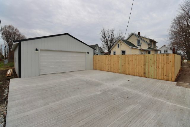 330 Virginia Avenue, La Porte, IN 46350