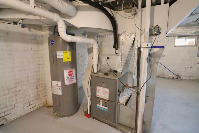 330 Virginia Avenue, La Porte, IN 46350