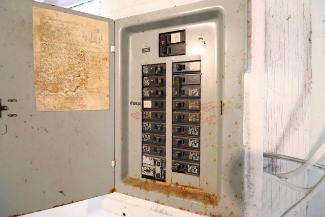 330 Virginia Avenue, La Porte, IN 46350