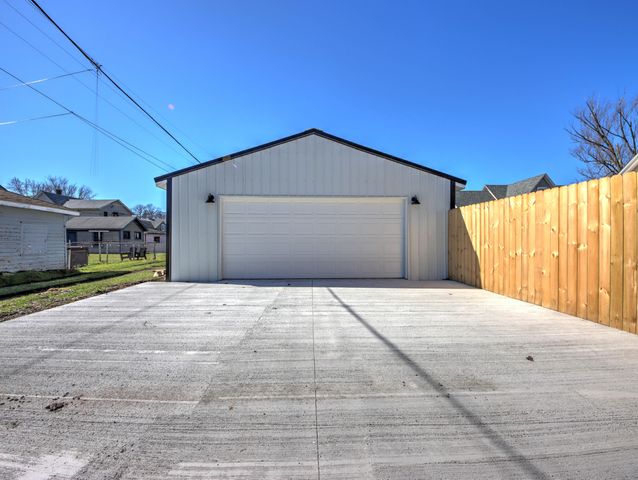 330 Virginia Avenue, La Porte, IN 46350