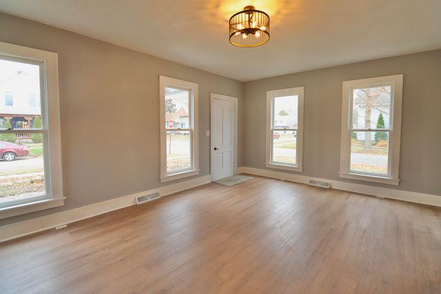 330 Virginia Avenue, La Porte, IN 46350