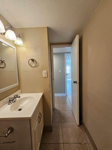 4324 NW 9th Avenue 6-1c, Deerfield Beach, FL 33064