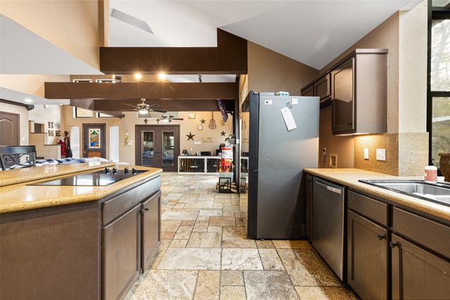 632 Susan Road, Gladewater, TX 75647