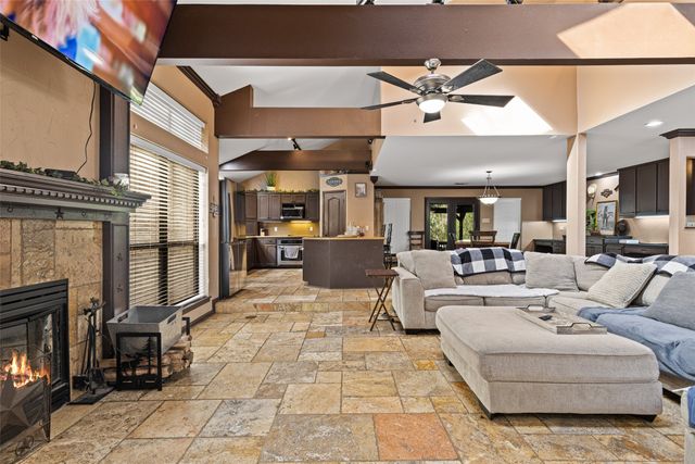 632 Susan Road, Gladewater, TX 75647