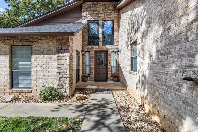 632 Susan Road, Gladewater, TX 75647