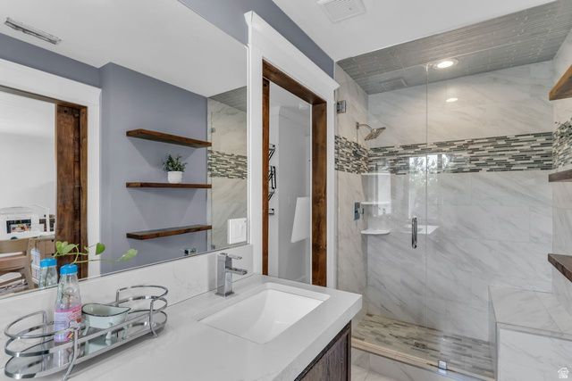 1451 E LONGDALE DR, Sandy, UT 84092