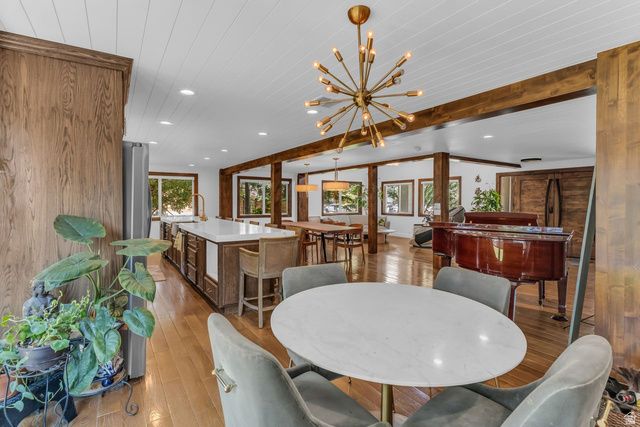 1451 E LONGDALE DR, Sandy, UT 84092