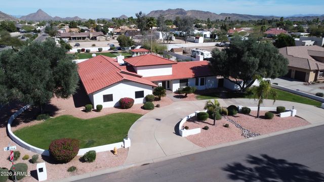 5444 W ELECTRA Lane, Glendale, AZ 85310