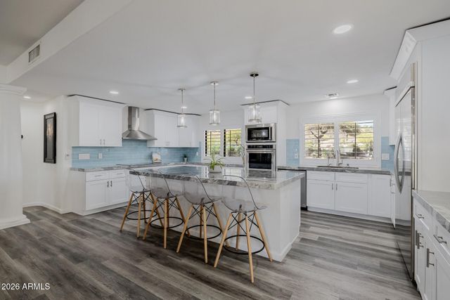 5444 W ELECTRA Lane, Glendale, AZ 85310