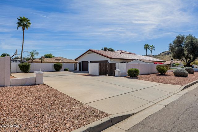 5444 W ELECTRA Lane, Glendale, AZ 85310
