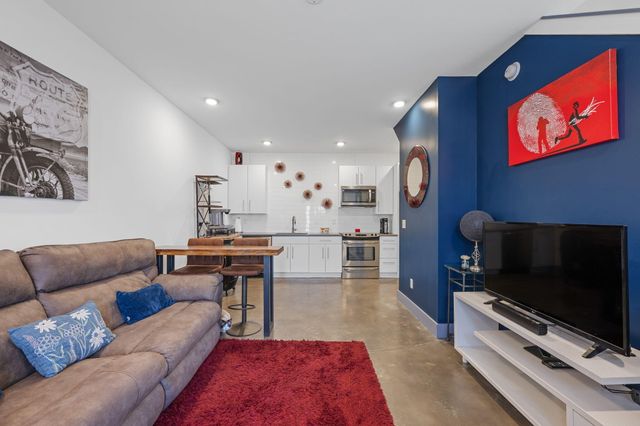 510 E Main Street Unit 112, Chattanooga, TN 37408