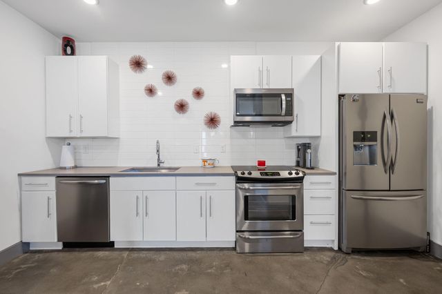 510 E Main Street Unit 112, Chattanooga, TN 37408