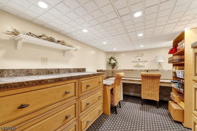 48 Tree Top Rd, Readington Twp., NJ 08889