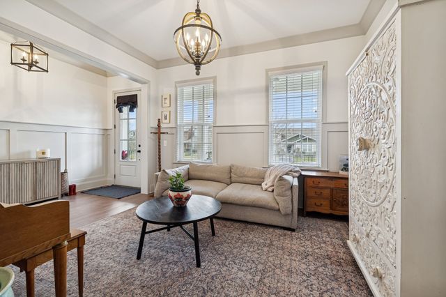 1566 Drakes Creek Rd, Hendersonville, TN 37075