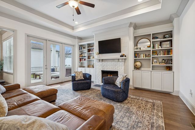 1566 Drakes Creek Rd, Hendersonville, TN 37075