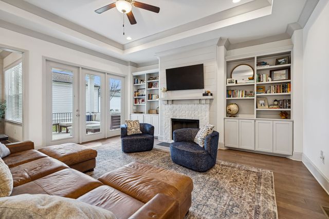 1566 Drakes Creek Rd, Hendersonville, TN 37075