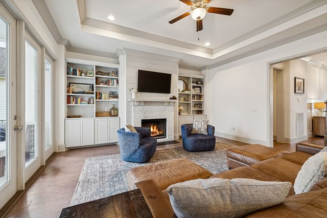 1566 Drakes Creek Rd, Hendersonville, TN 37075