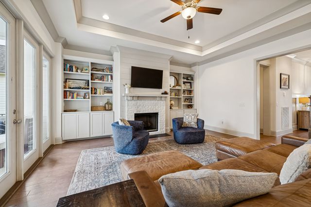 1566 Drakes Creek Rd, Hendersonville, TN 37075