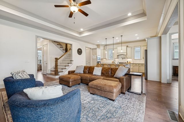 1566 Drakes Creek Rd, Hendersonville, TN 37075