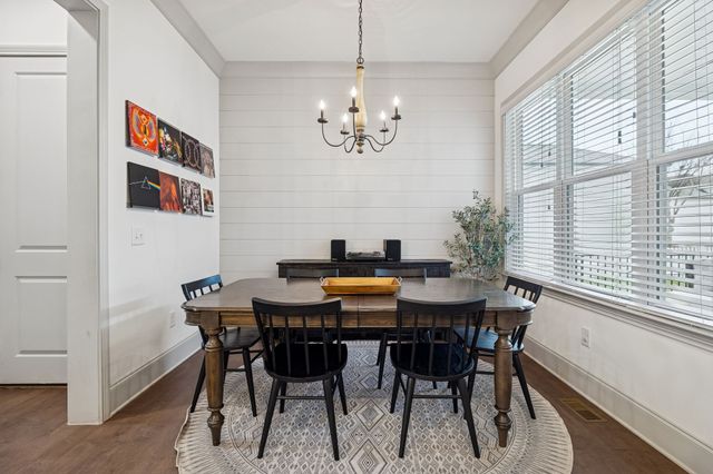 1566 Drakes Creek Rd, Hendersonville, TN 37075