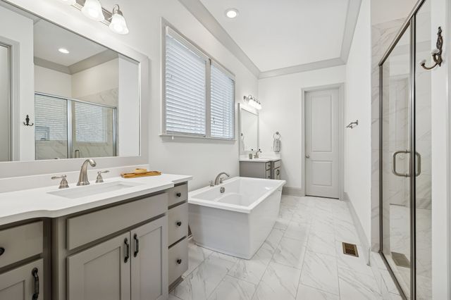 1566 Drakes Creek Rd, Hendersonville, TN 37075