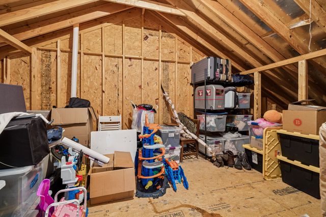 1566 Drakes Creek Rd, Hendersonville, TN 37075