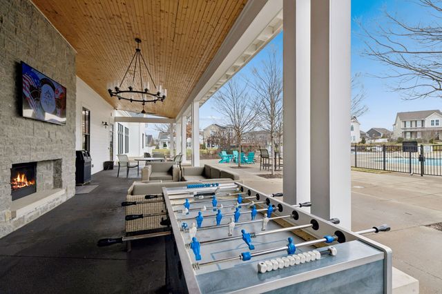 1566 Drakes Creek Rd, Hendersonville, TN 37075