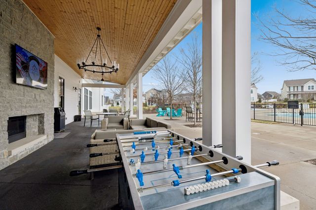 1566 Drakes Creek Rd, Hendersonville, TN 37075