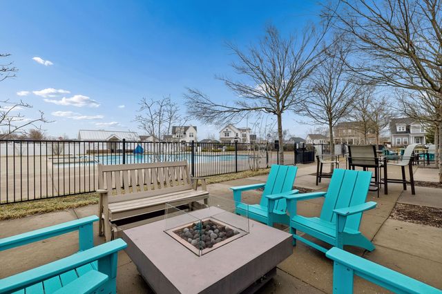 1566 Drakes Creek Rd, Hendersonville, TN 37075