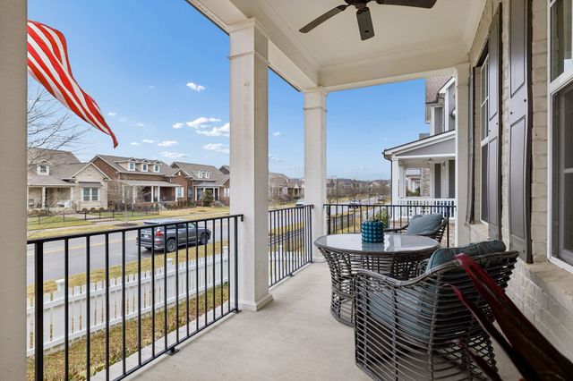 1566 Drakes Creek Rd, Hendersonville, TN 37075