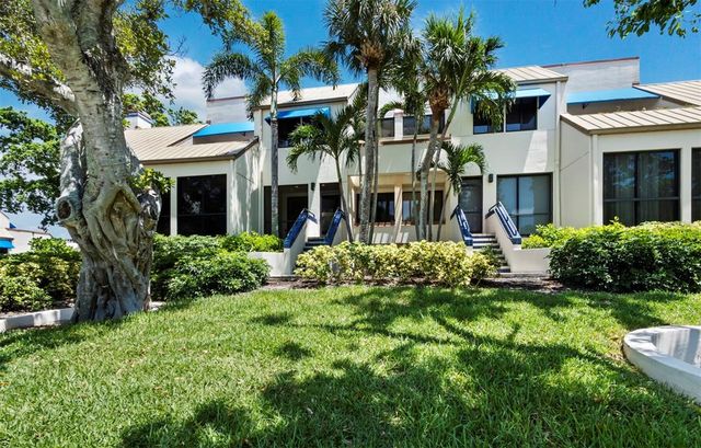 1904 HARBOURSIDE DRIVE 202, Longboat Key, FL 34228