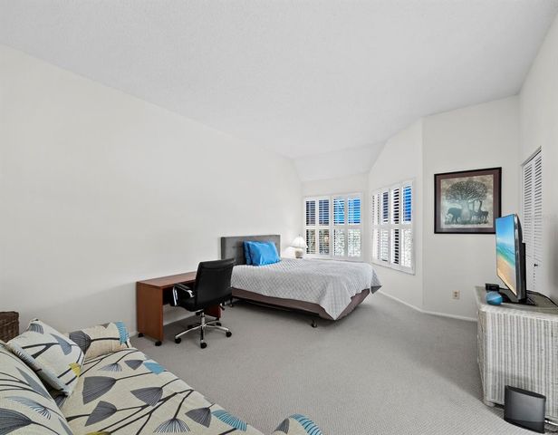 1904 HARBOURSIDE DRIVE 202, Longboat Key, FL 34228