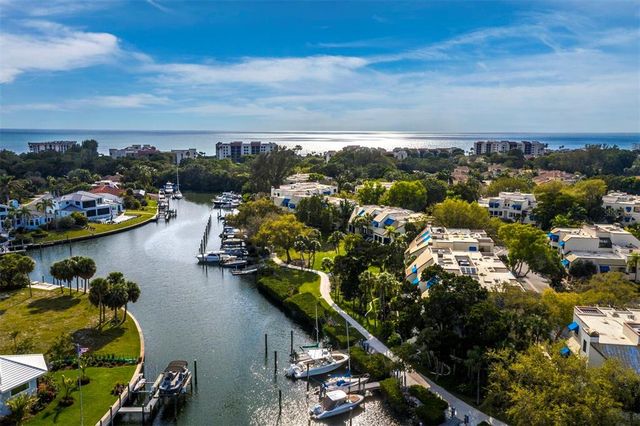 1904 HARBOURSIDE DRIVE 202, Longboat Key, FL 34228
