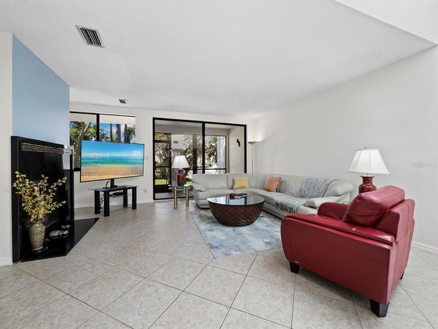 1904 HARBOURSIDE DRIVE 202, Longboat Key, FL 34228