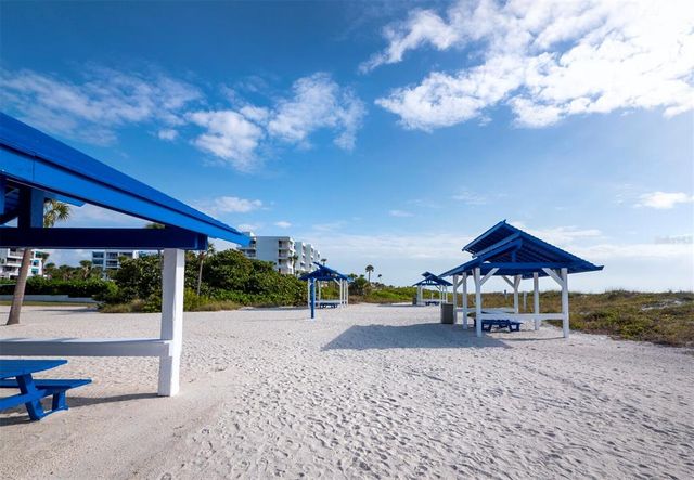 1904 HARBOURSIDE DRIVE 202, Longboat Key, FL 34228