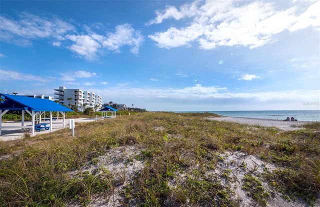 1904 HARBOURSIDE DRIVE 202, Longboat Key, FL 34228