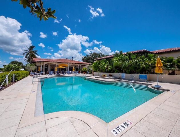 1904 HARBOURSIDE DRIVE 202, Longboat Key, FL 34228