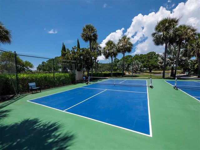 1904 HARBOURSIDE DRIVE 202, Longboat Key, FL 34228