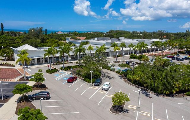 1904 HARBOURSIDE DRIVE 202, Longboat Key, FL 34228
