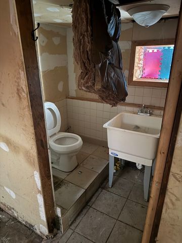 1445 Lexington Avenue, Ford Heights, IL 60411