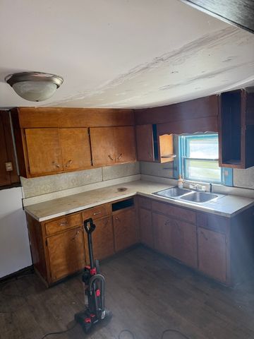 1445 Lexington Avenue, Ford Heights, IL 60411