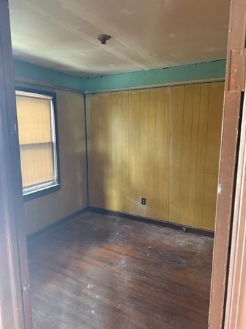 1445 Lexington Avenue, Ford Heights, IL 60411