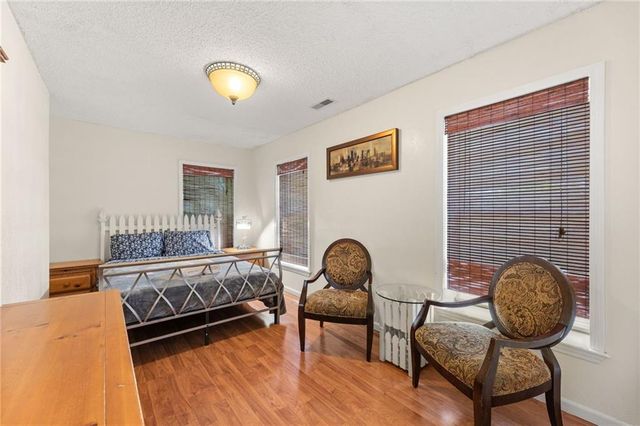 3435 Euclid Avenue, Kansas City, MO 64109