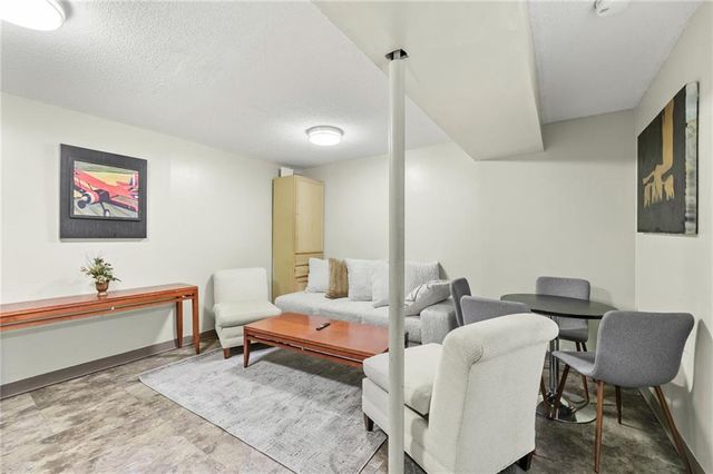 3435 Euclid Avenue, Kansas City, MO 64109