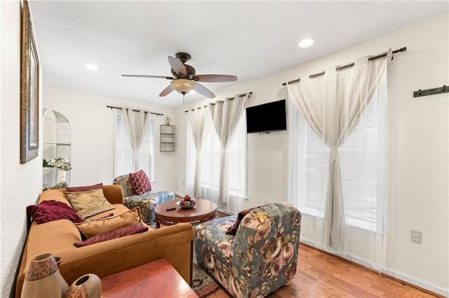 3435 Euclid Avenue, Kansas City, MO 64109