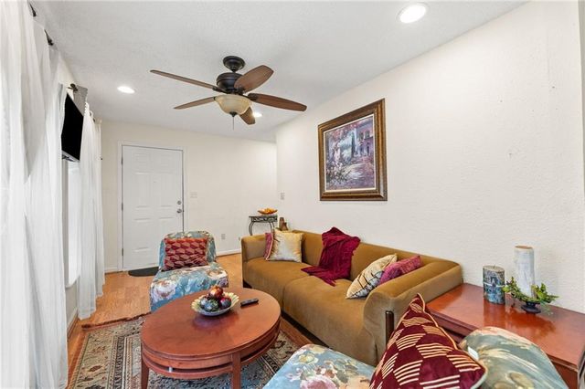 3435 Euclid Avenue, Kansas City, MO 64109