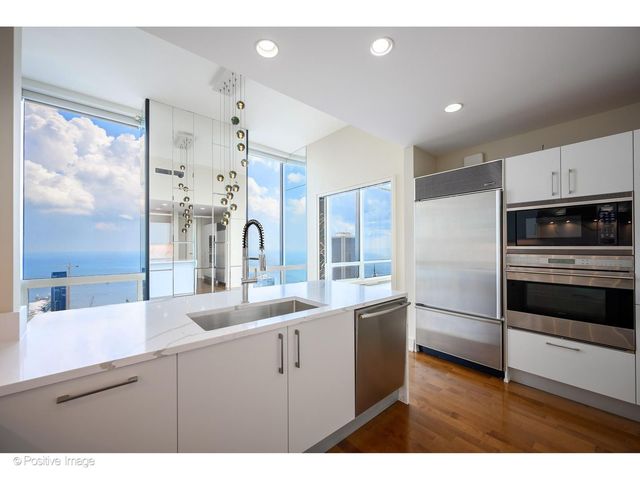 401 N Wabash Avenue 86D, Chicago, IL 60611