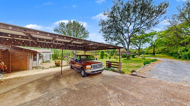 2413 Fly Rd, Nolensville, TN 37135