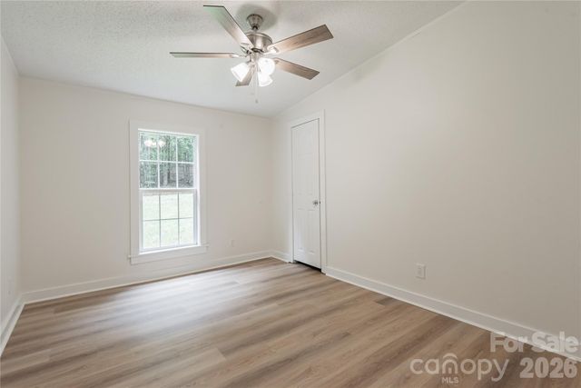 141 Tommys Lane, Mooresville, NC 28117