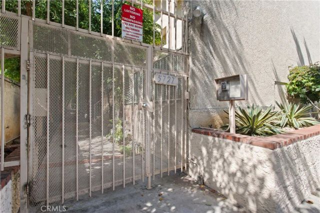 5727 ETIWANDA 3, Tarzana, CA 91364